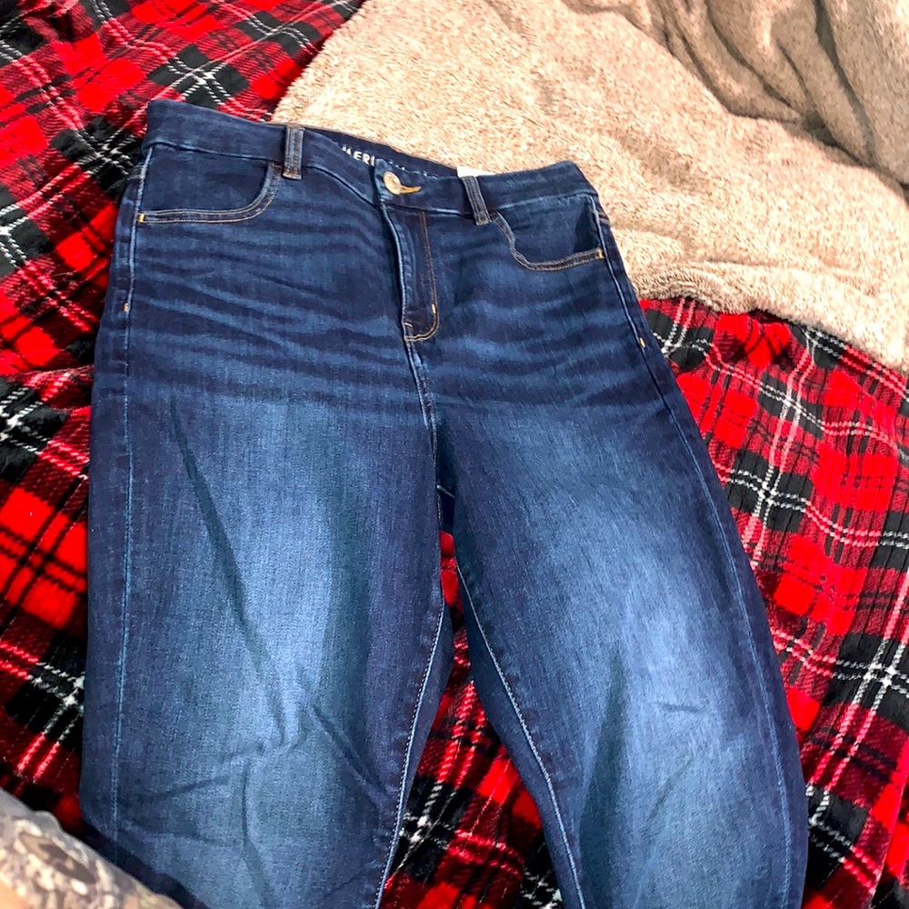 AMERICAN EAGLE curvy hi-rise jeans